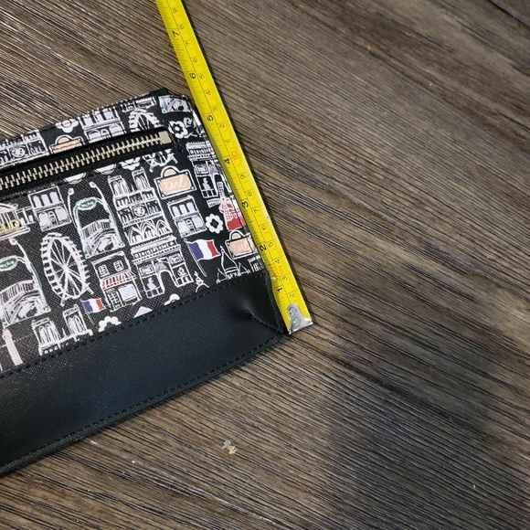 KARL LAGERFELD WRISTLET DOUBLE ZIP Multi Paris Icons NWT - Picture 4 of 16